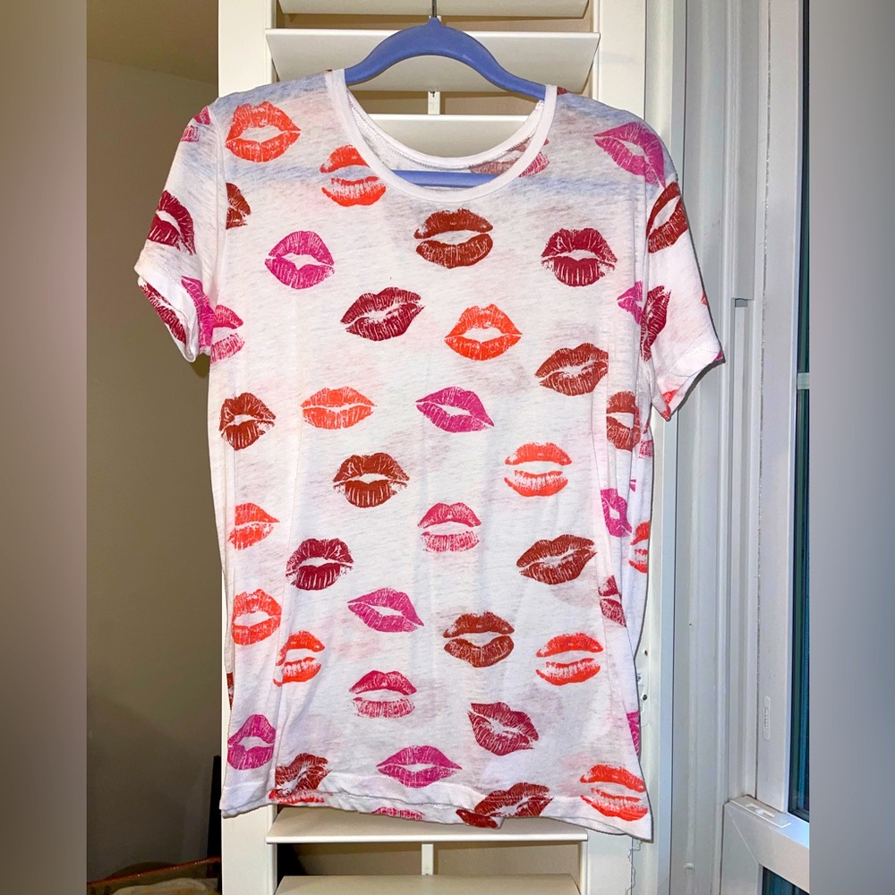 Chaser brand, pink lips tee